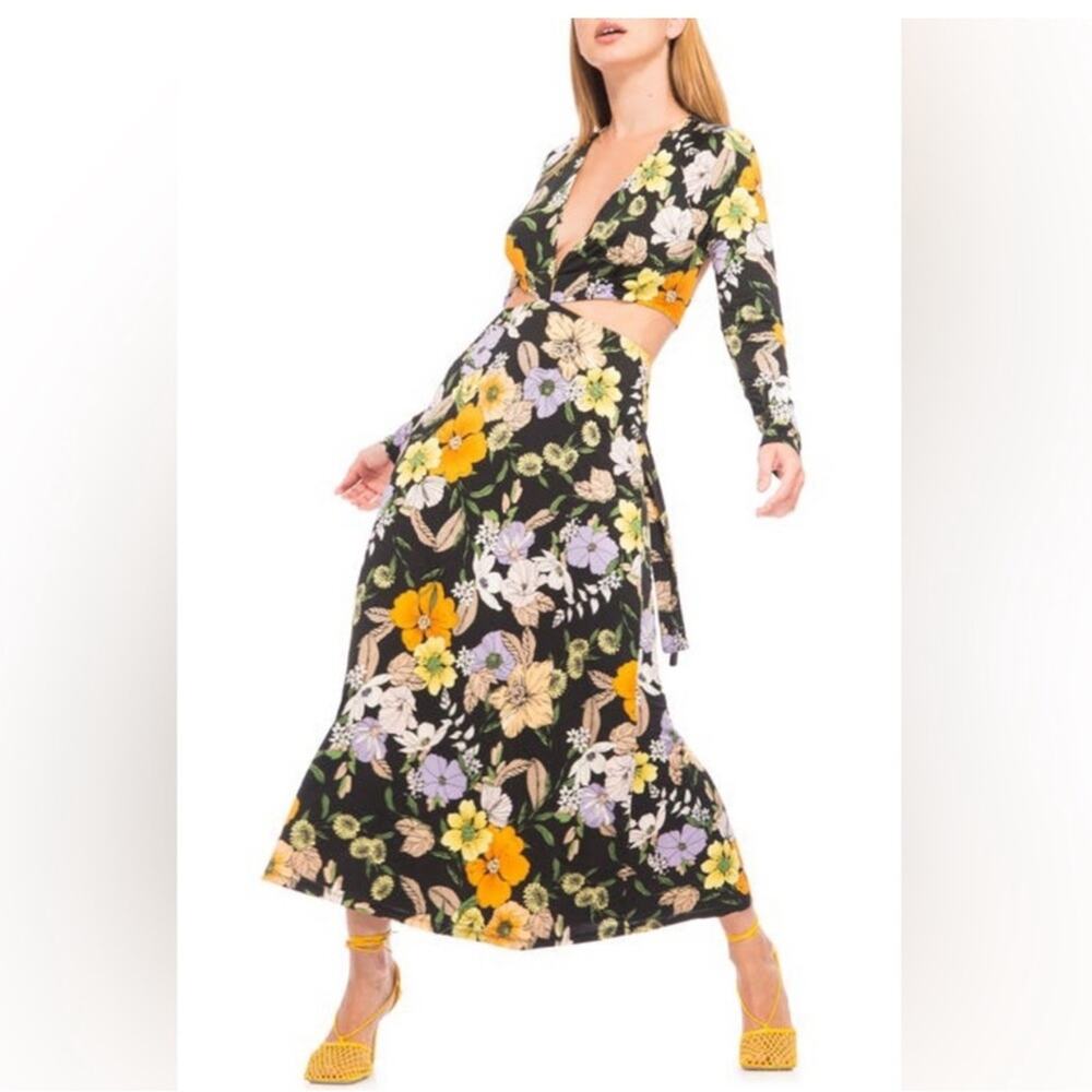 AFRM Assi Deep V Neck Side CutOut Midi Knit Dress
Noir Vintage Floral